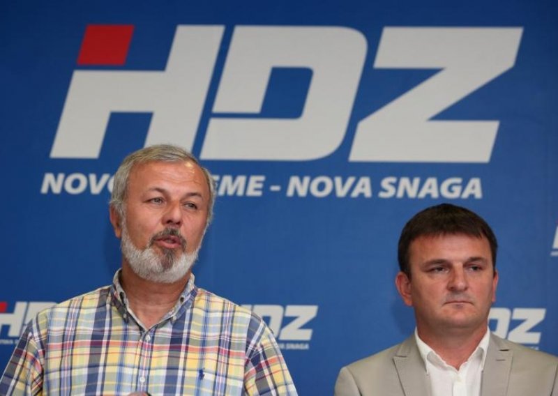 HDZ-ovci razapeli 'Facebook ministra' Ostojića